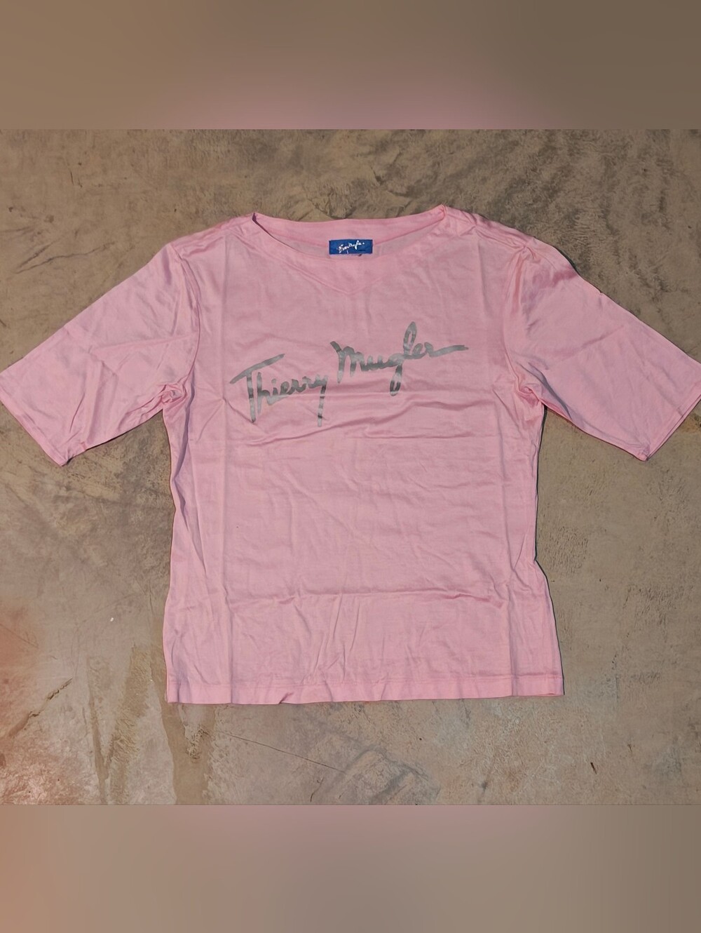 Vintage 1990s Thierry Mugler Script Logo Tee Pink Silver Metallic Y2K Medium